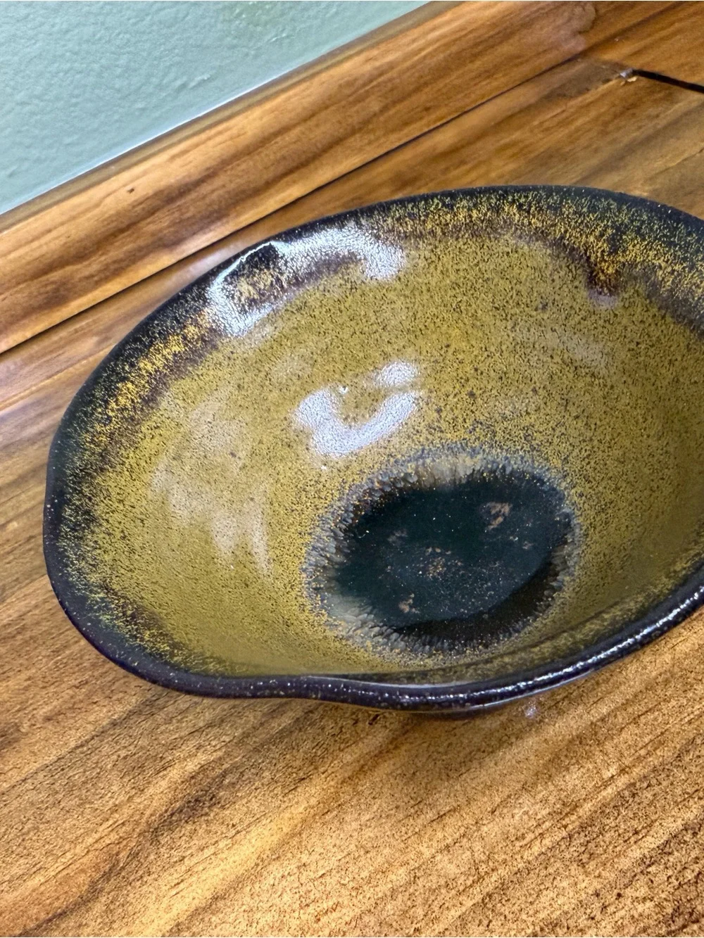 Speckled Ceramic Serving Bowl in Golden Brown